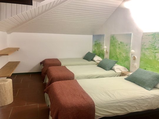 Dormitorio múltiple con diseño Ana Durán