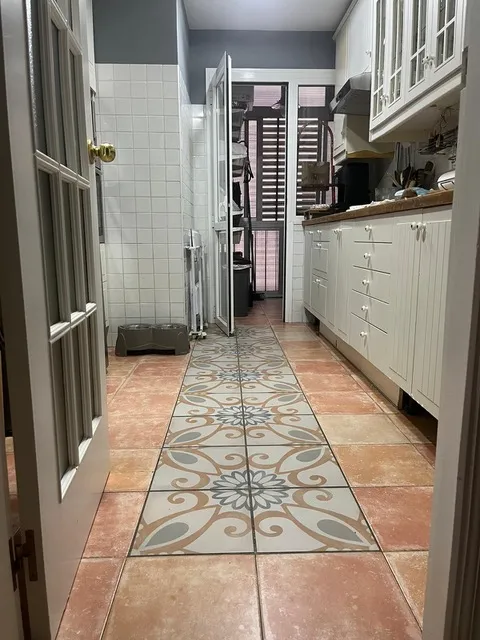 Antes de cocina · zona de paso con solución Ana Durán